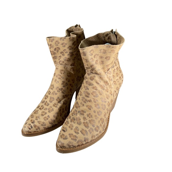 Matisse Leopard Ankle Boots Womens Shoes Size 7.5 - Picture 3 of 15